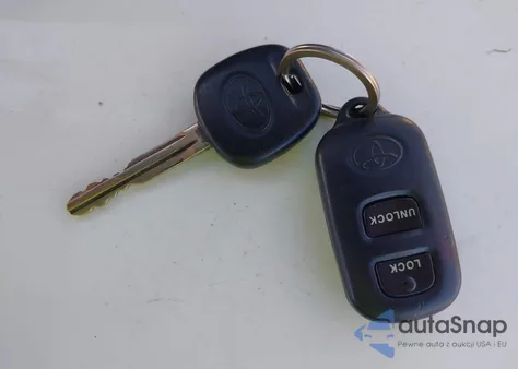 2005 Toyota Corolla S from USA, damaged, VIN 1NXBR32E65Z369398